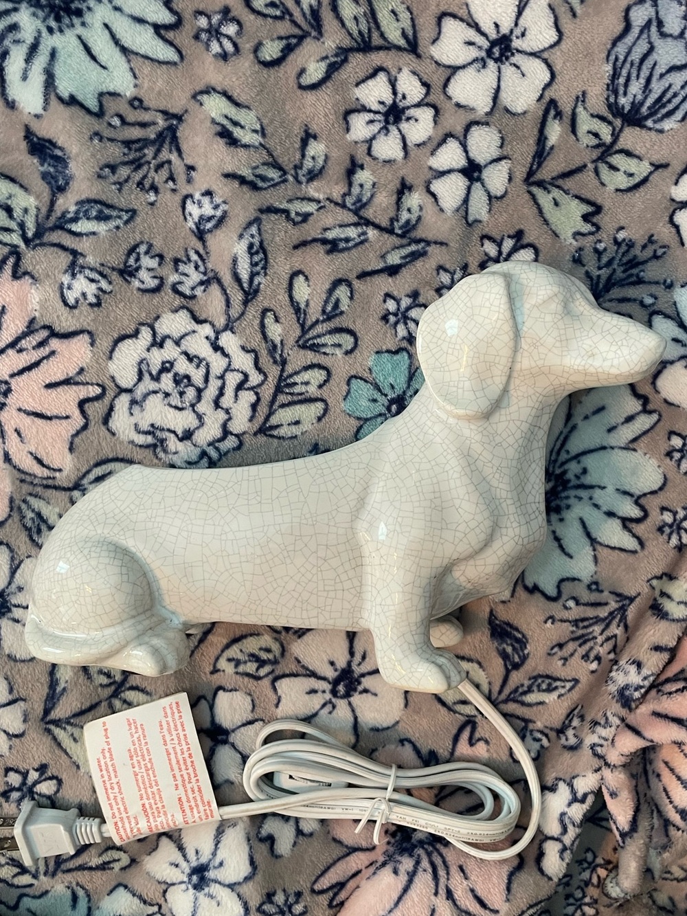Retired Scentsy Dachshund Warmer White Crackle Weiner Dog Wax Element Warmer